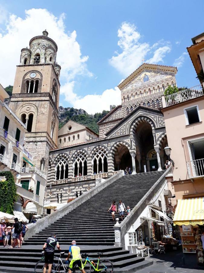 Cupido Art House Amalfi Apartment Bagian luar foto